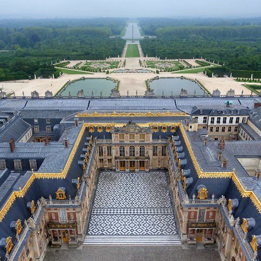 le château de Versailles vu du ciel